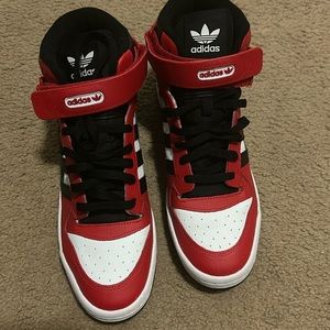 Men’s Adidas Retro Hightops gym shoes
